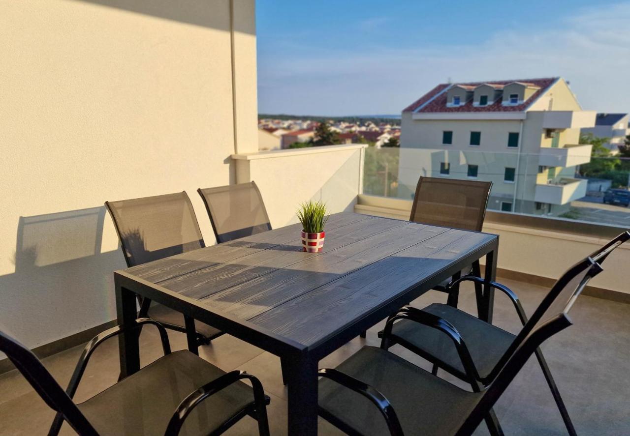 Villa Poseidon Novalja Buitenkant foto