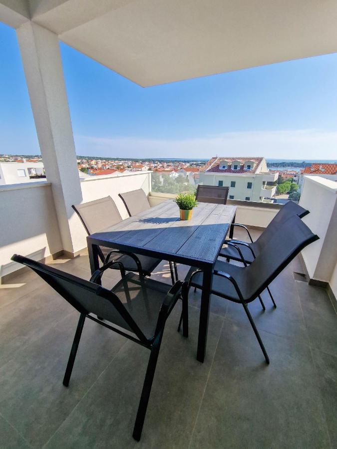 Villa Poseidon Novalja Buitenkant foto